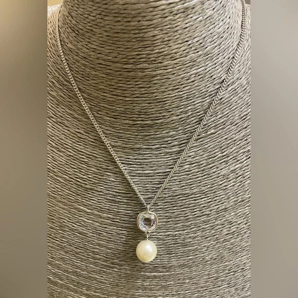 s-l400.jpg Givenchy Silver and Pearl Crystal Pendant Necklace main image 2